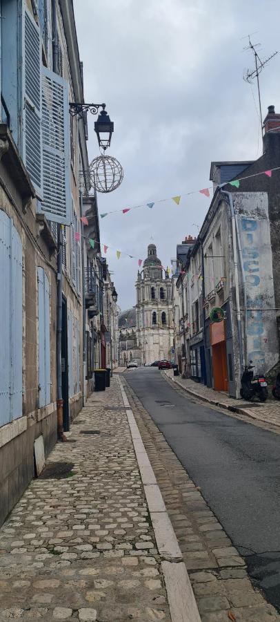 Studio 4 Personnes Aux Pieds Du Chateau De Blois Avec Experience De Dormir Sous Les Aurores Boreales エクステリア 写真